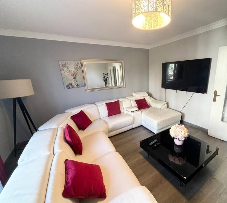 Appartement Confort Avec Balcon - Champigny Exteriör bild